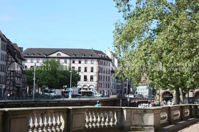 Bureau dans Strasbourg à vendre Photo de l’immeuble– Image 1 sur 11