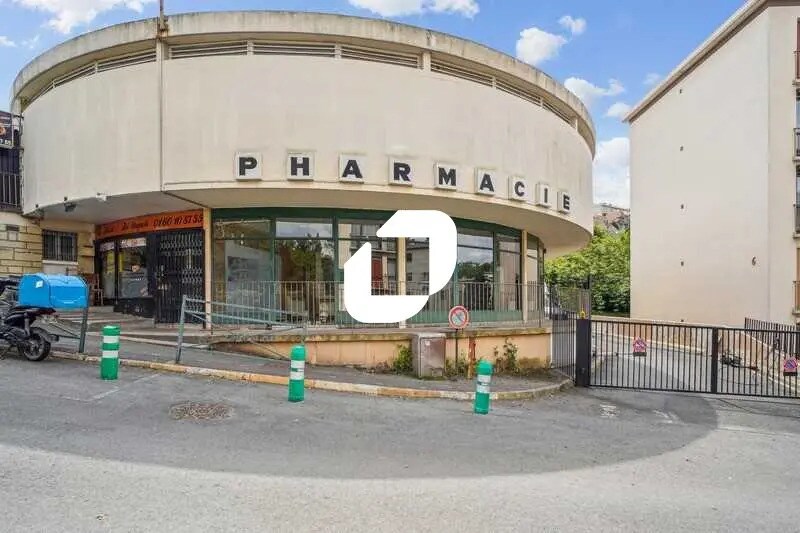 Local commercial dans Palaiseau à louer - Photo de l’immeuble – Image 1 sur 13