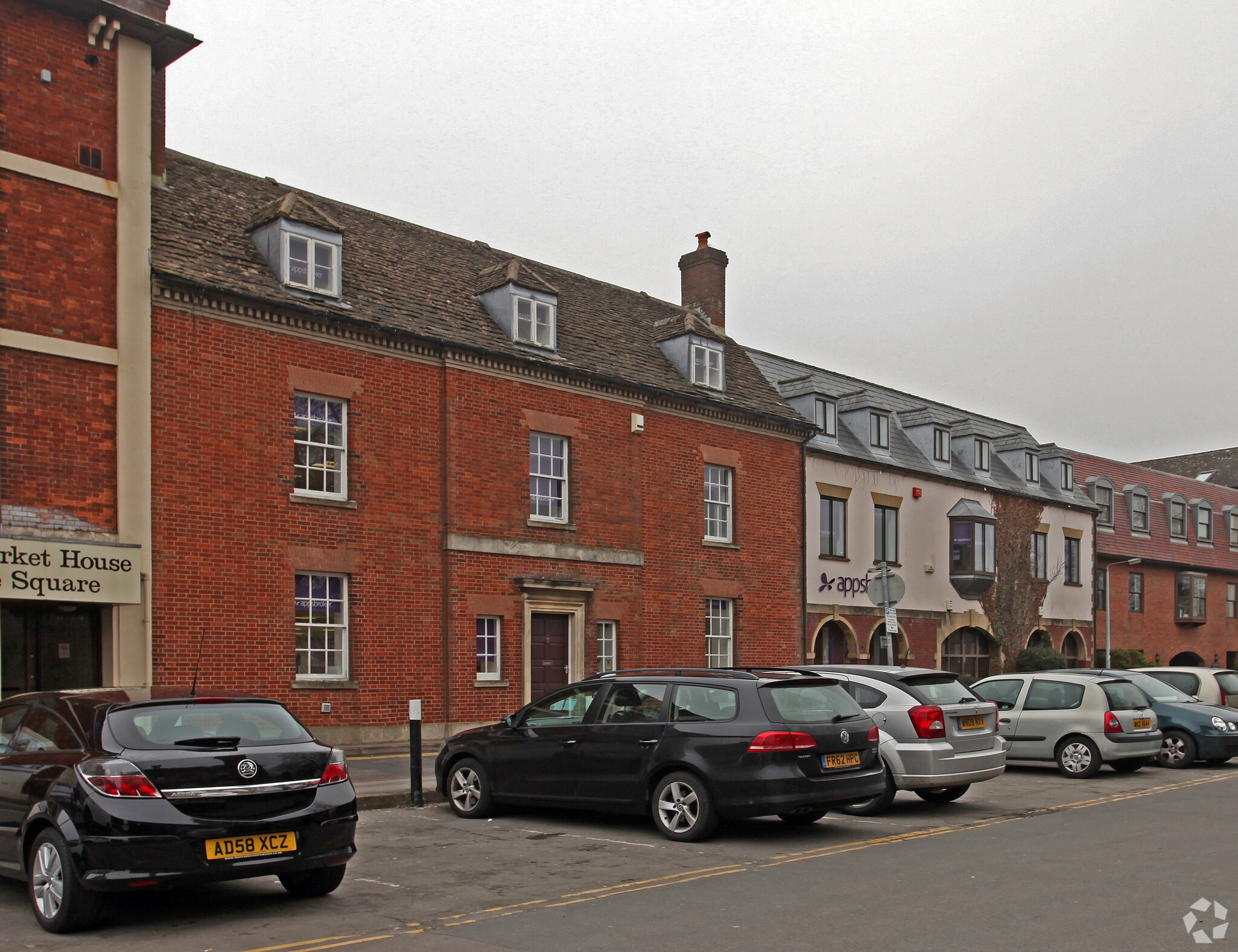 2 The Square, Swindon à vendre Photo principale– Image 1 sur 4