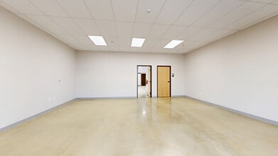 7001 W. I-10, San Antonio, TX à louer Numérisation 3D Matterport– Image 1 sur 2
