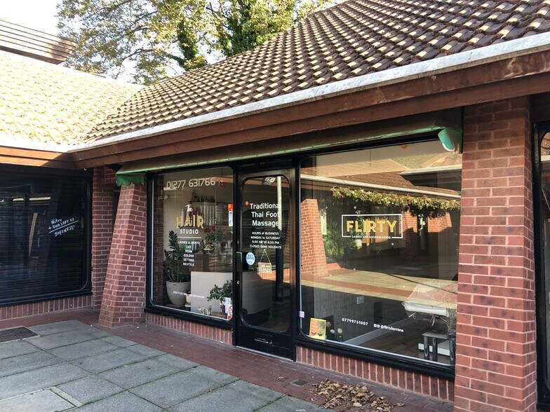 128 High Street & The Walk St, Billericay à vendre - Photo de l’immeuble – Image 3 sur 10