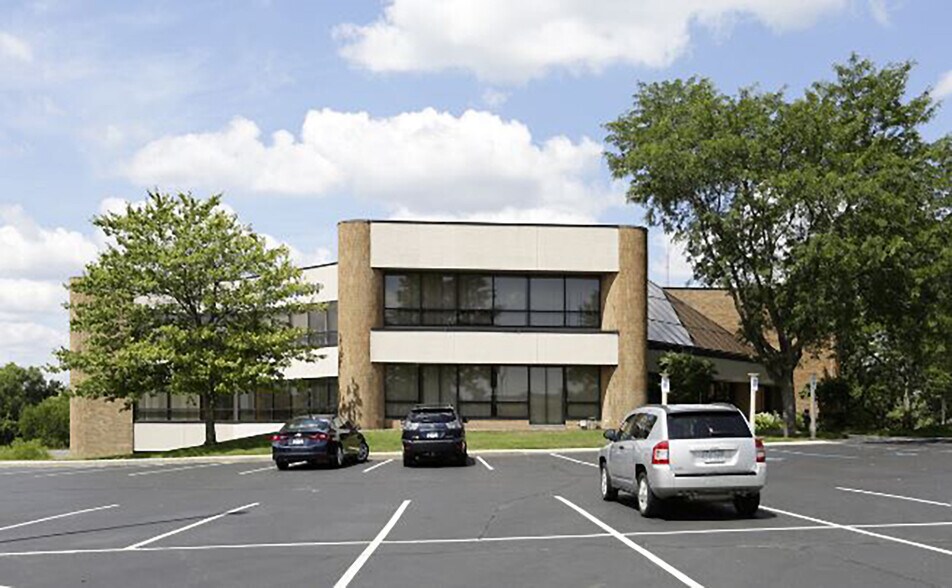 5555 Gull Rd, Kalamazoo, MI à louer - Photo principale – Image 1 sur 5