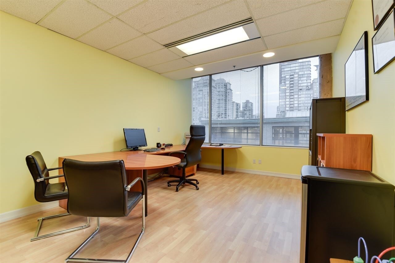 938 Howe St, Vancouver, BC V6Z 1N9 - Lot 502 -  - Photo intérieure - Image 2 of 5