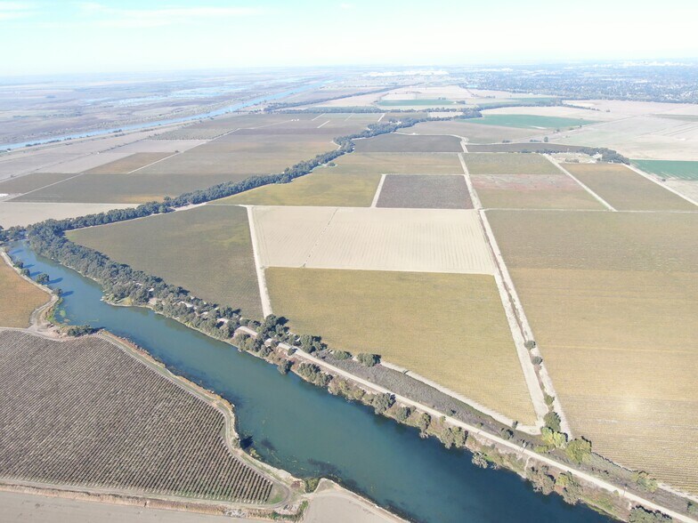 50725 Babel Slough Rd, Clarksburg, CA à vendre - Photo de l’immeuble – Image 2 sur 9