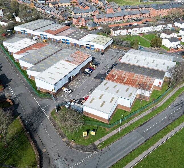 15-29 Stockmans Clos, Birmingham à louer - Photo de l’immeuble – Image 1 sur 2