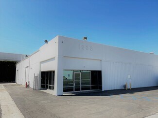 Plus de détails pour 1235 N Grove St, Anaheim, CA - Industriel/Logistique à louer