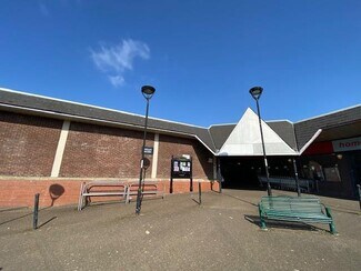 Plus de détails pour Commercial St, Tredegar - Local commercial à louer