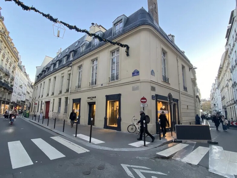 Local commercial dans Paris à louer - Photo de l’immeuble – Image 2 sur 5