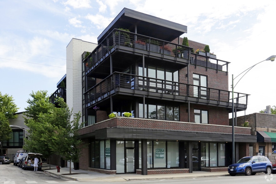 2299 N Clybourn Ave, Chicago, IL à louer - Photo de l’immeuble – Image 2 sur 3