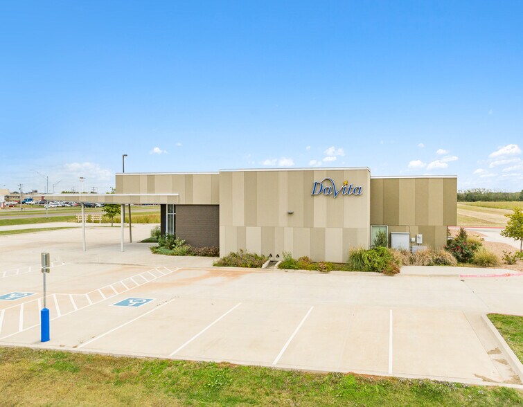 2410 W Grant Ave, Pauls Valley, OK à vendre - Photo de l’immeuble – Image 2 sur 13