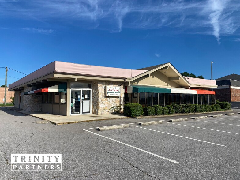 1220 Charleston Hwy, West Columbia, SC à vendre - Photo de l’immeuble – Image 2 sur 3