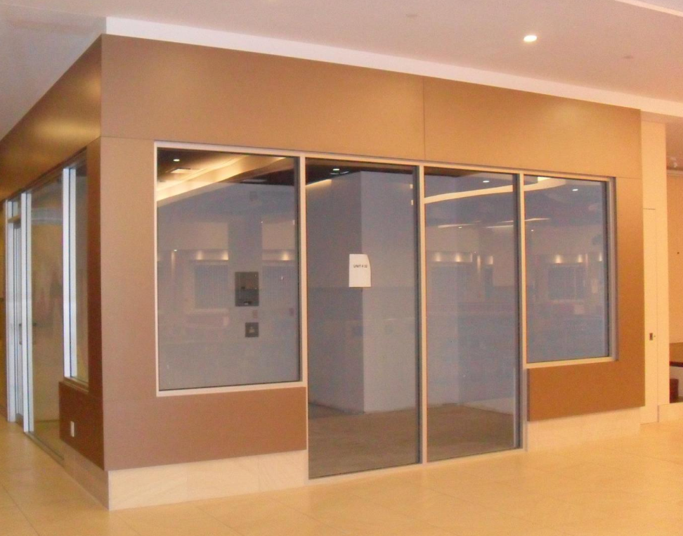 384 Yonge St, Toronto, ON à louer Photo intérieure– Image 1 sur 4