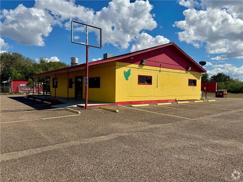 200 Cecilia St, Alice, TX à vendre - Photo de l’immeuble – Image 3 sur 18