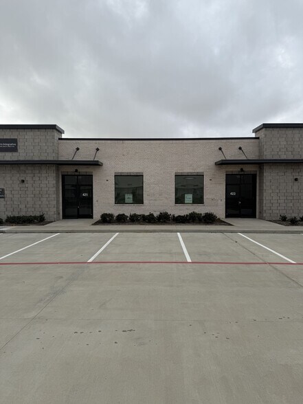 419-425 Vintage Ln, Brookshire, TX à vendre - Photo principale – Image 1 sur 3