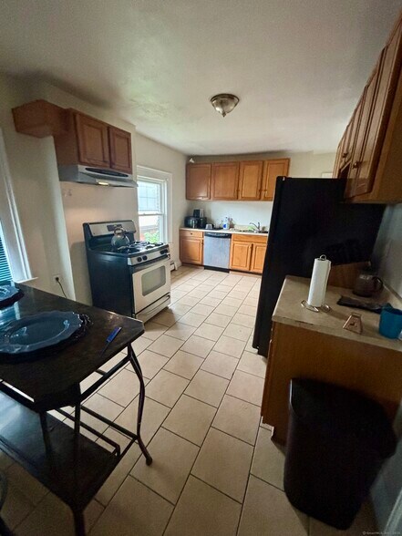 479 Broad St, Hartford, CT à vendre - Photo intérieure – Image 3 sur 10