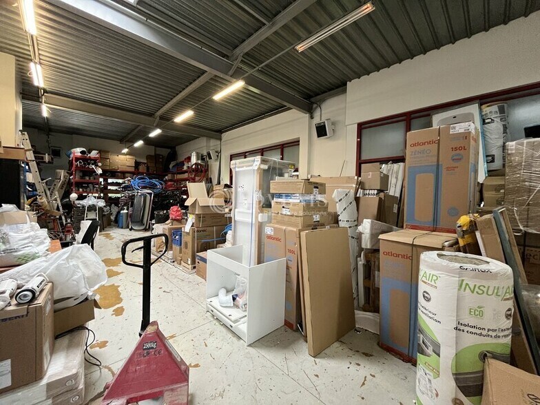 Local d’activités dans Villepinte à louer - Photo intérieure – Image 1 sur 8
