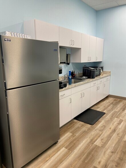 2510 51st Ave E, Palmetto, FL à louer - Photo de l’immeuble – Image 3 sur 18