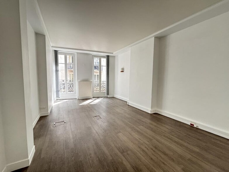 Bureau dans Paris à louer - Photo de l’immeuble – Image 2 sur 8