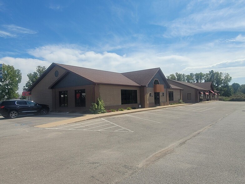 2932-2934 Frontage Rd, Warsaw, IN à vendre - Photo de l’immeuble – Image 3 sur 4