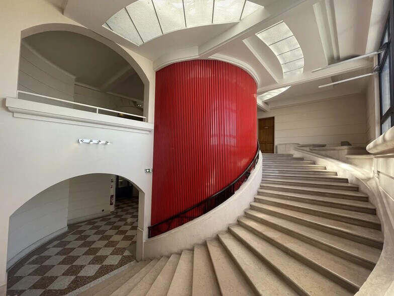 18 Rue De Vesle, Reims à louer - Hall d’entrée – Image 2 sur 19