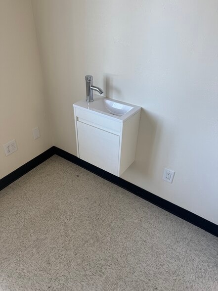 1119 W Kennedy Ave, Kimberly, WI à louer - Photo intérieure – Image 3 sur 7