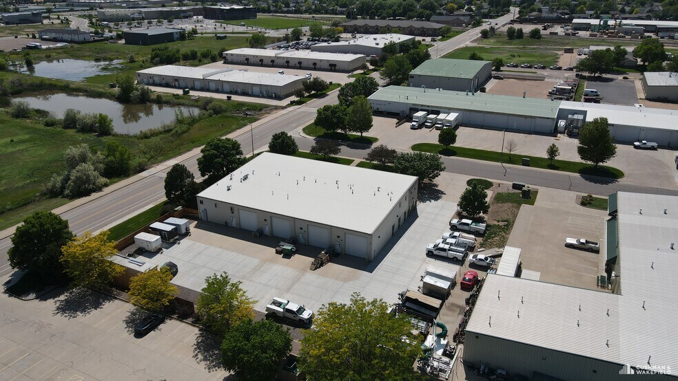 609 Technology Cir, Windsor, CO à louer - Photo de l’immeuble – Image 3 sur 4