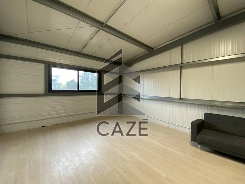 Local d’activités dans Ludon-Médoc à louer - Photo intérieure – Image 3 sur 9