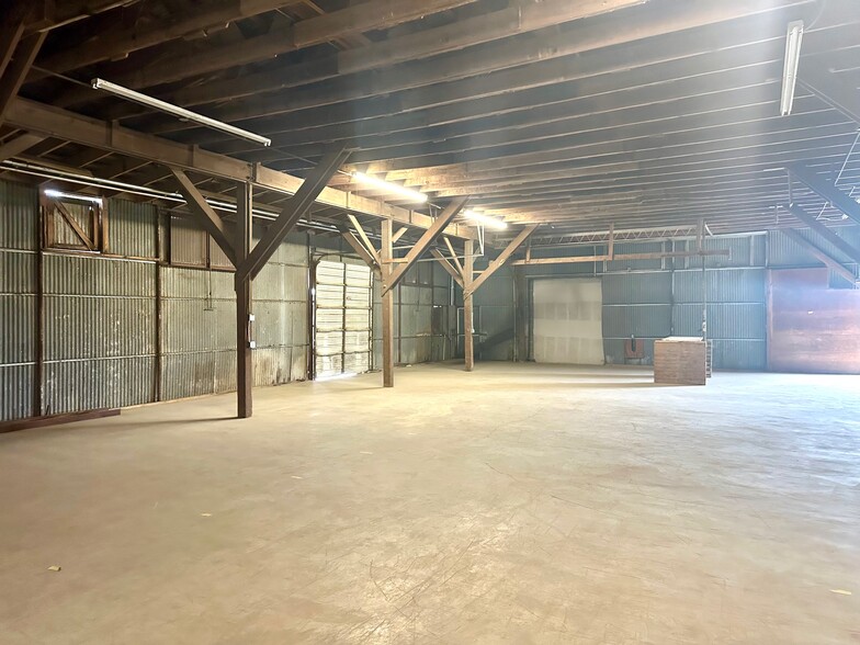 200 W New Braunfels St, Seguin, TX à louer - Photo intérieure – Image 3 sur 33