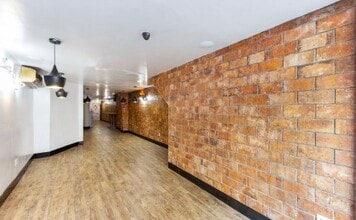 219-221 E 23rd St, New York, NY à louer Photo intérieure– Image 1 sur 4