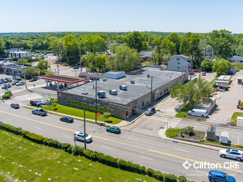 195 Allwood Rd, Clifton, NJ à louer - Photo de l’immeuble – Image 3 sur 13