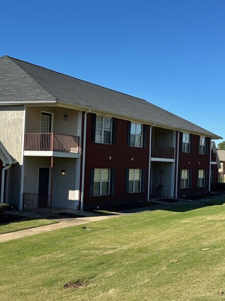 812 Barrington Woods Cv, Southaven, MS à vendre - Photo de l’immeuble – Image 3 sur 31