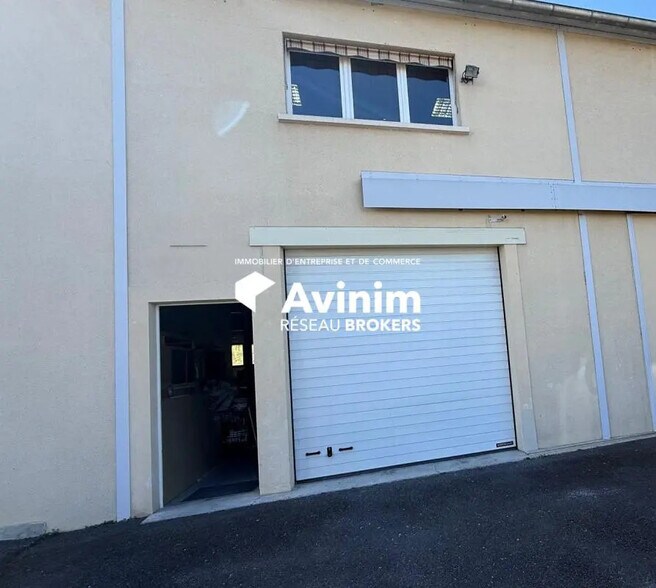 Industriel/Logistique dans Domont à louer - Photo de l’immeuble – Image 3 sur 5