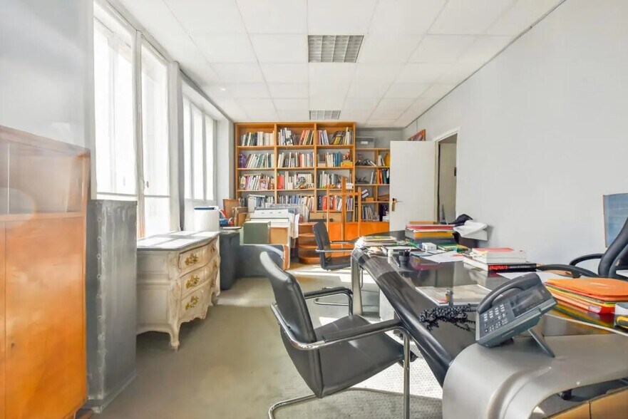 Bureau dans Paris à louer - Photo de l’immeuble – Image 1 sur 7