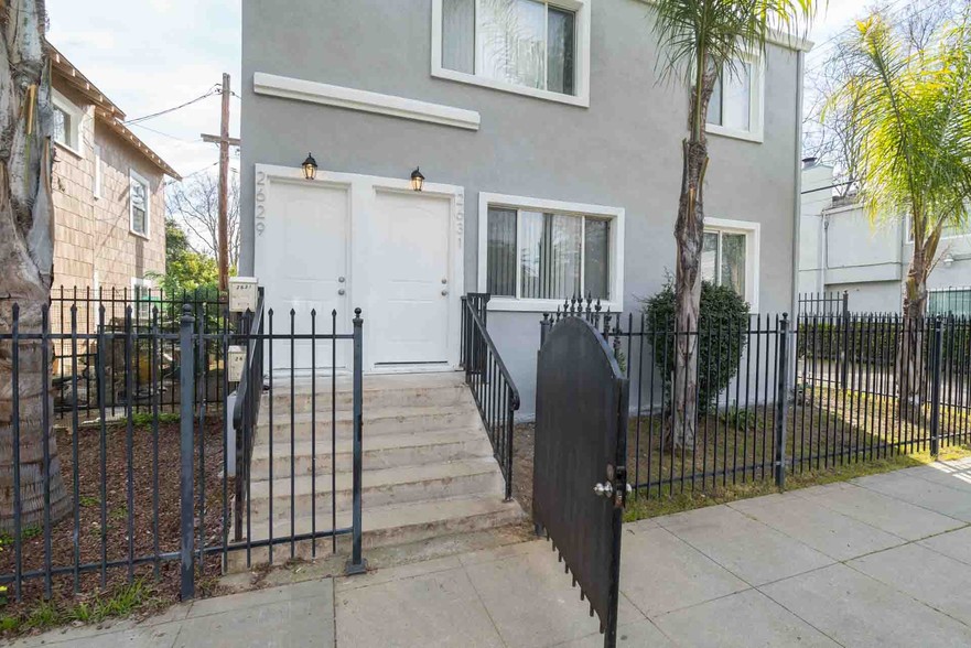 2611 Alhambra, Sacramento, CA à vendre - Photo de l’immeuble – Image 3 sur 61