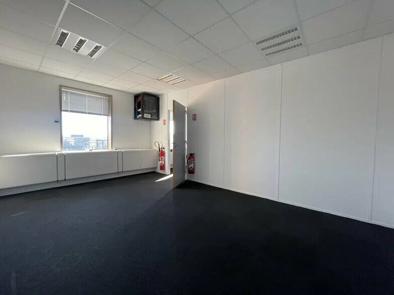 Bureau dans Le Havre à louer - Photo de l’immeuble – Image 2 sur 5
