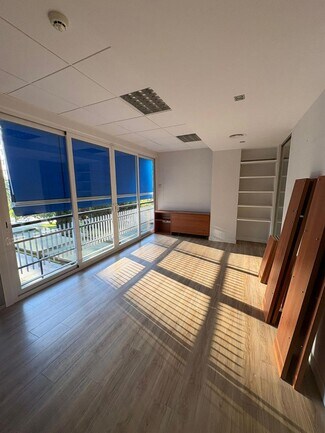 Plus de détails pour Bureau à vendre