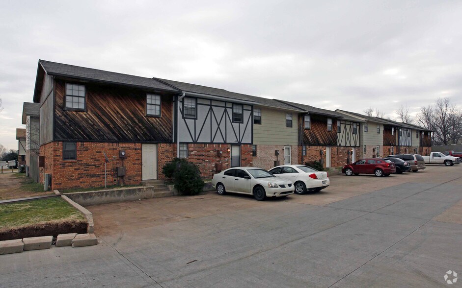 2720 SW 74th St, Oklahoma City, OK à vendre - Photo de l’immeuble – Image 2 sur 5