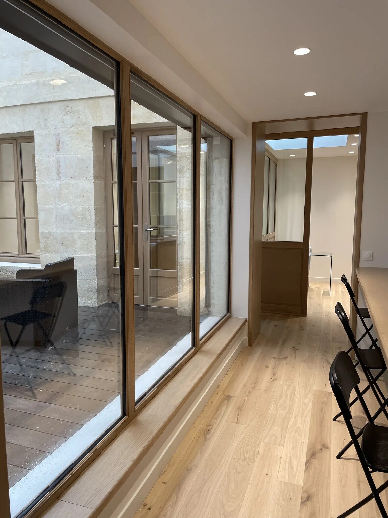 Bureau dans Bordeaux à louer Photo de l’immeuble– Image 1 sur 10