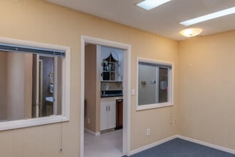 6941 Commerce Ave, El Paso, TX à vendre Photo intérieure– Image 2 sur 7