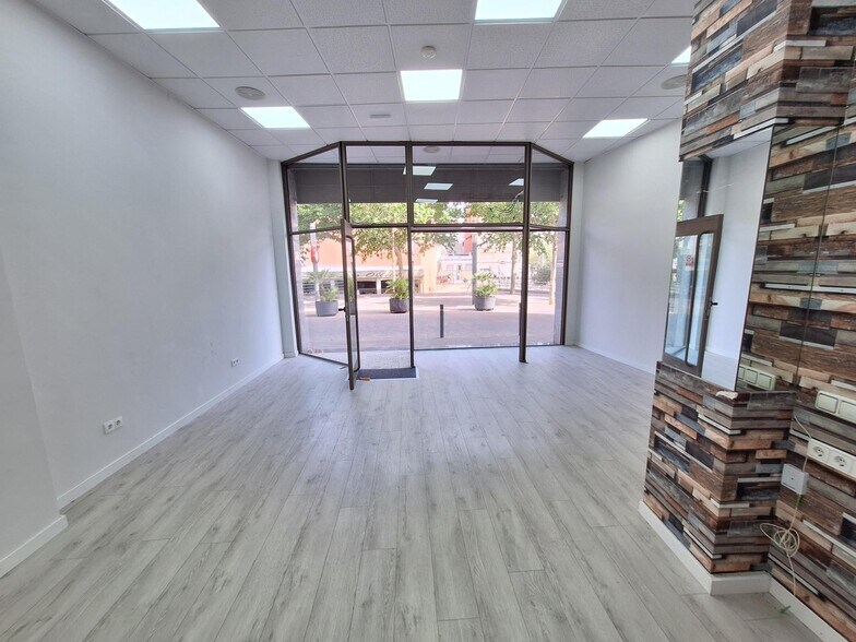 Immeuble residentiel dans Santa Margarida de Montbui, Barcelona à vendre - Photo intérieure – Image 2 sur 12