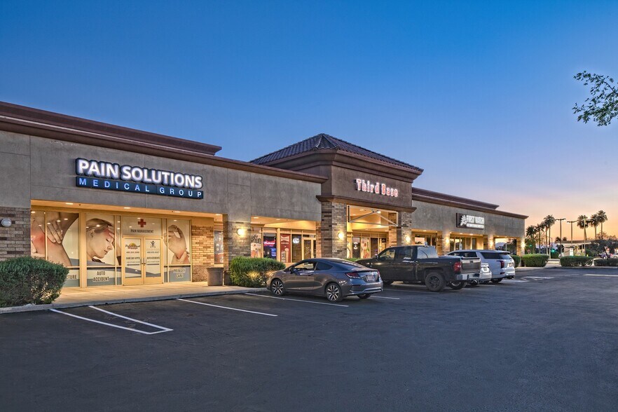 CHANDLER SUNSET PLAZA portefeuille de 3 biens à vendre sur LoopNet.fr - Photo de l’immeuble – Image 3 sur 9
