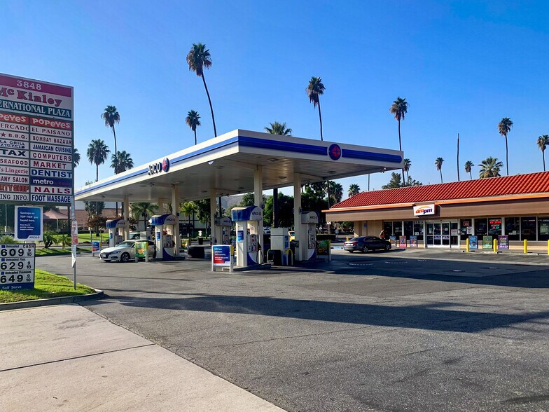 3830 N Mckinley St, Corona, CA à louer - Photo de l’immeuble – Image 2 sur 9