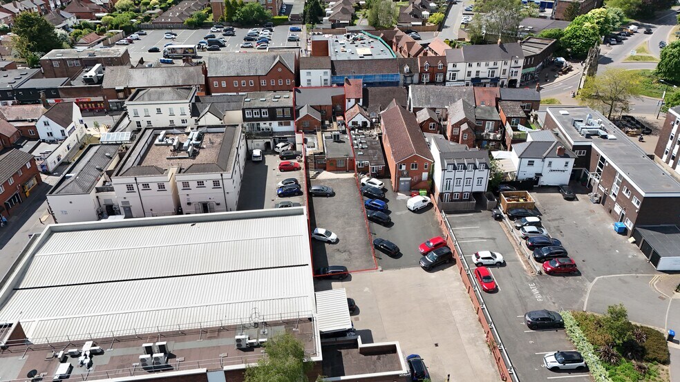 21-23 The Square, Kenilworth à louer - Photo de l’immeuble – Image 2 sur 11
