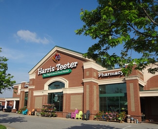 Plus de détails pour 8105 Fayetteville Rd, Fuquay-Varina, NC - Local commercial à louer