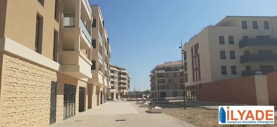 Local commercial dans Aix-en-Provence à louer - Photo de l’immeuble – Image 3 sur 7