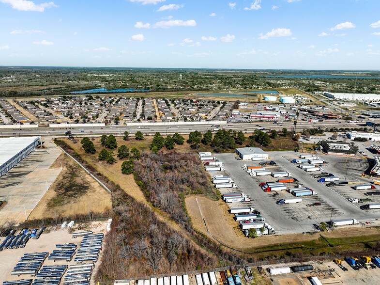 1810 Interstate 10, Baytown, TX à vendre - Photo de l’immeuble – Image 2 sur 7