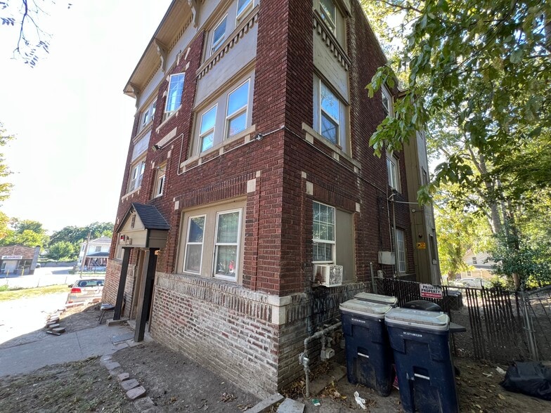 108 N Mersington Ave, Kansas City, MO à vendre - Photo principale – Image 1 sur 5