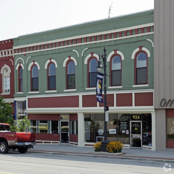 922-924 Military St, Port Huron, MI à vendre - Photo de l’immeuble – Image 2 sur 10