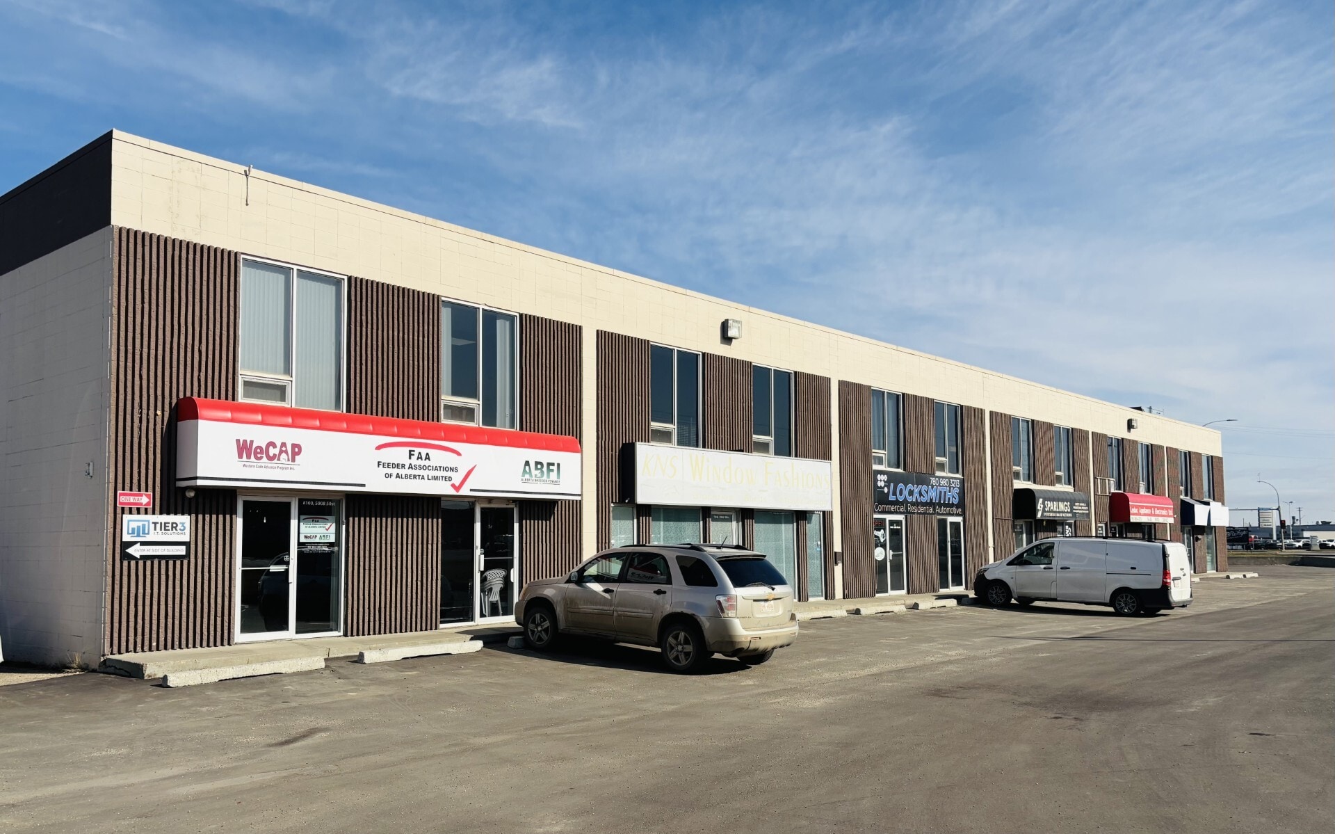5908 50th St, Leduc, AB à louer Photo de l’immeuble– Image 1 sur 6