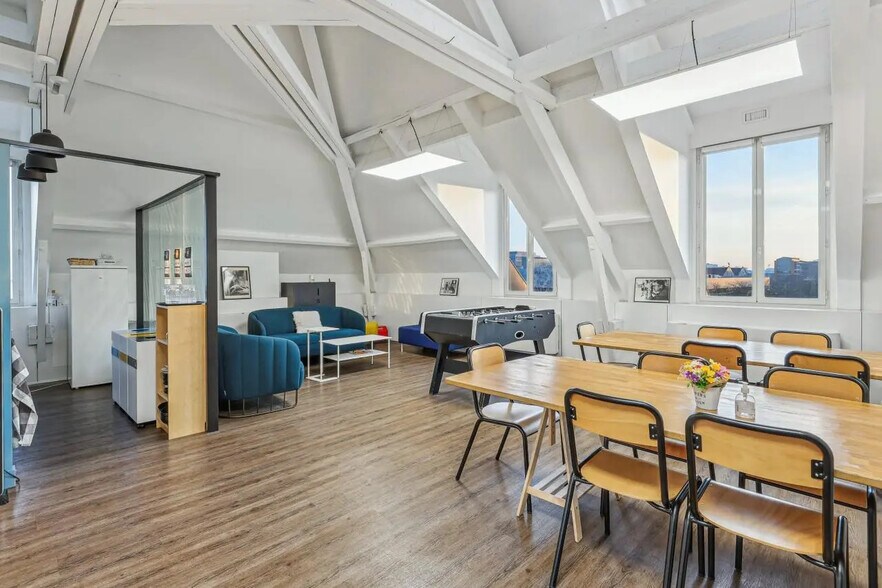 Bureau dans Saint-Denis à louer - Photo intérieure – Image 2 sur 13